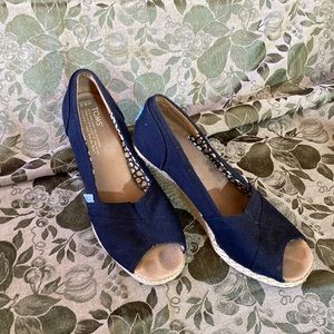 Toms wedges 8 1/2